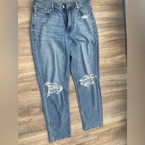 American Eagle Mom Jeans